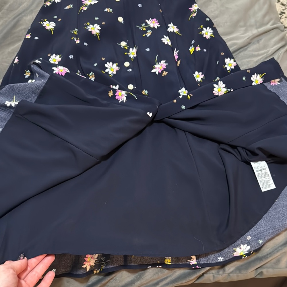 GAP. Floral Navy Dress. Size 8. NWOT. - Picture 4 of 8